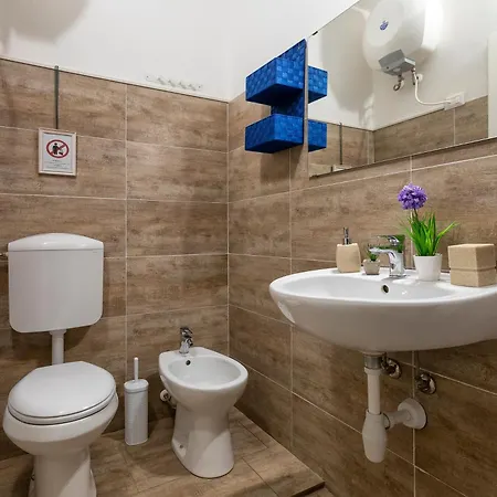 White Star Self Check-in