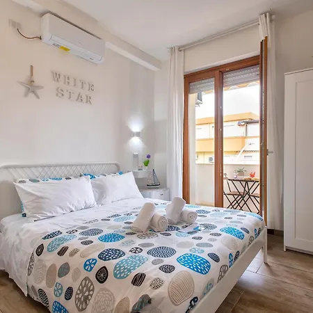 White Star Self Check-in