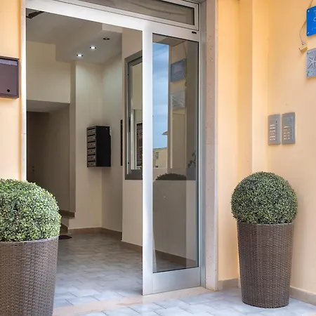 White Star Self Check-in Alghero