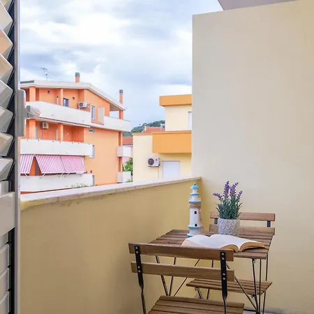 White Star Self Check-in 알게로